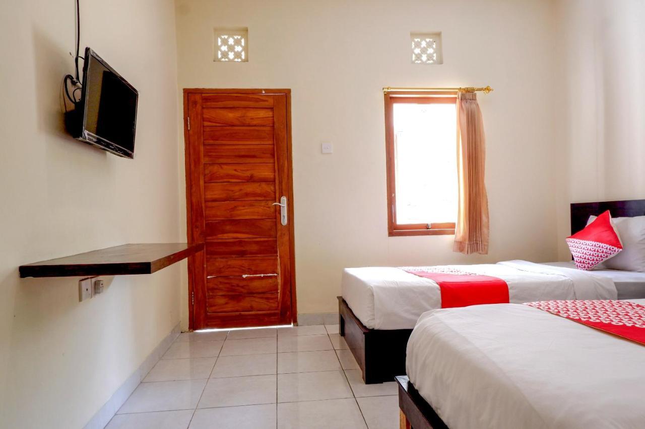Oyo 2521 Uluwatu Cahya Guest House Exterior photo